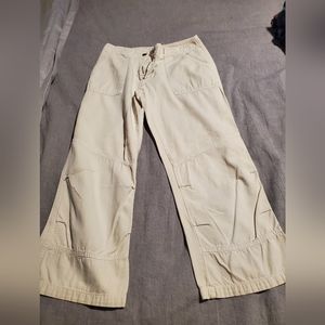 Cream color capri pant